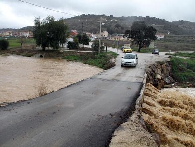Inundaciones en el valle del Guadalhorce.

Foto: Migue Fern&aacute;ndez, Sergio Camacho, Agencias