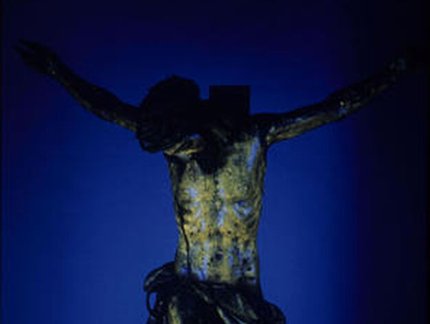 Cristo de San Bernardo (ultravioleta).

Foto: IAPH/Eugenio Fern&aacute;ndez