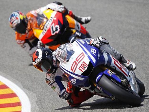 Lorenzo durante la carrera de MotoGP

Foto: Reuters