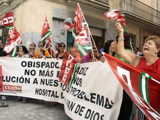 49 trabajadoras del antiguo Hospital de San Juan de Dios exigen una soluci&oacute;n a su problema laboral

Foto: Almudena Torres