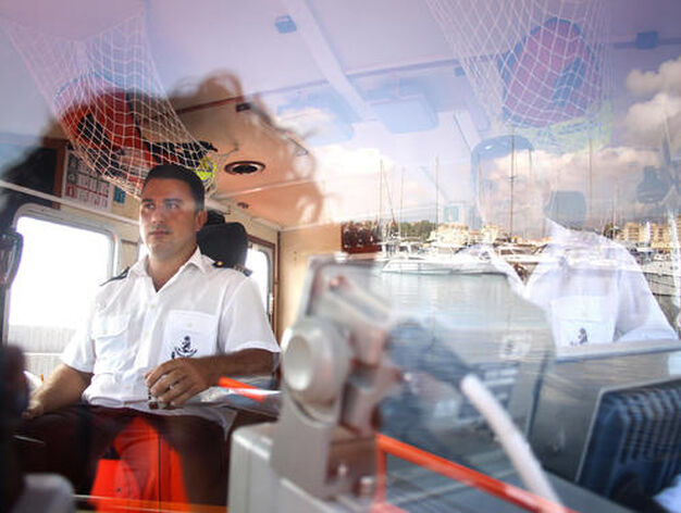 El servicio de Salvamento Mar&iacute;timo se dedica a garantizar la seguridad en el mar, ayudando a los navegantes con cualquier tipo de problema durante su traves&iacute;a 

Foto: Vanessa Perez