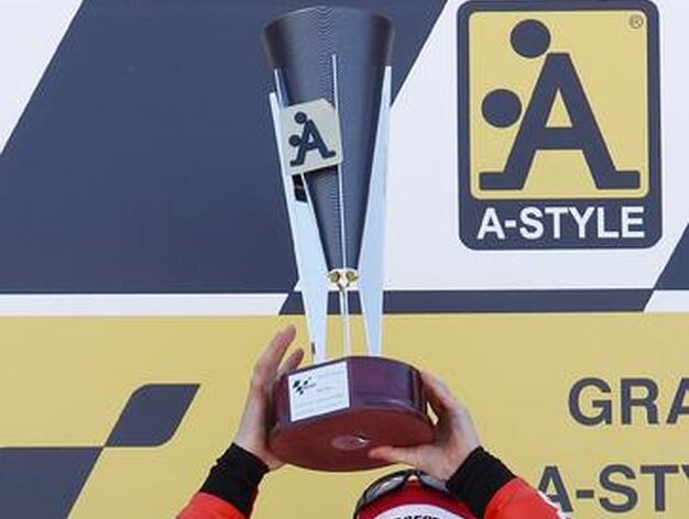 Casey Stoner, ganador del Gran Premio de Arag&oacute;n.

Foto: Reuters