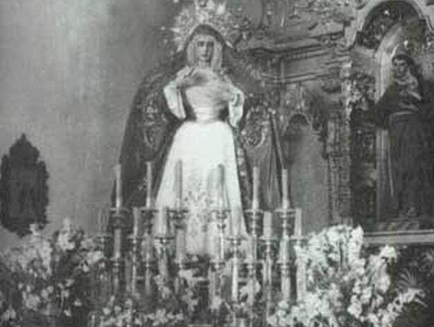 1955. La Virgen de los Dolores del Cerro del &Aacute;guila, el d&iacute;a de su bendici&oacute;n.