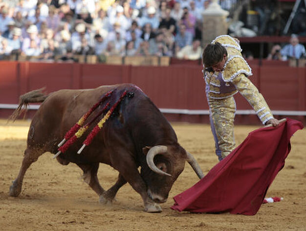 Miguel Tendero lo intent&oacute; en su primer toro de la tarde.

Foto: Juan Carlos Mu&ntilde;oz