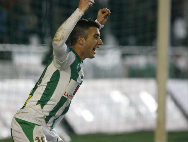 Borja Garc&iacute;a, contento por el gol de la tranquilidad. / &Aacute;lvaro Carmona