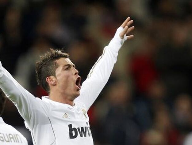 El Real Madrid remonta al Levante en el Santiago Bernab&eacute;u (4-2). / Reuters