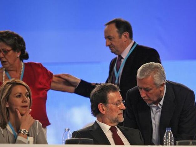 Rajoy, Arenas y Cospedal en Congreso nacional del PP en Sevilla

Foto: Pizarro