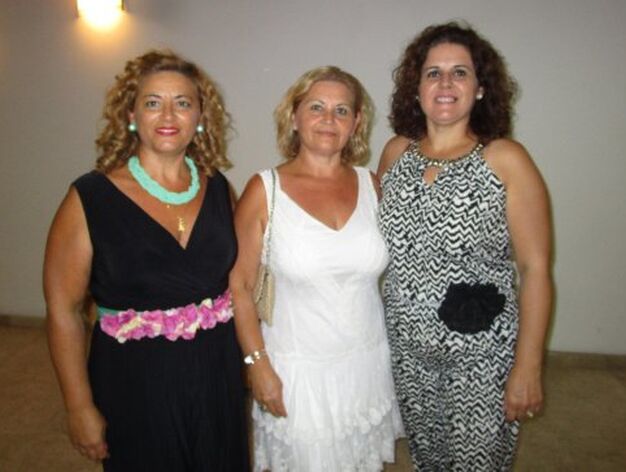 Las hermanas Beatriz, Chari y Mar&iacute;a del Carmen Verdugo.

Foto: Ignacio Casas de Ciria