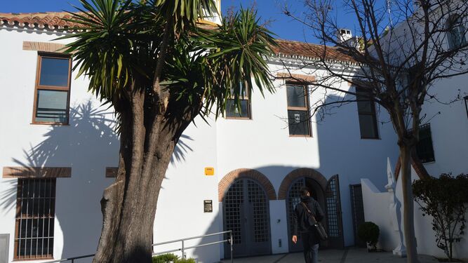 Vista del centro educativo en Marbella.