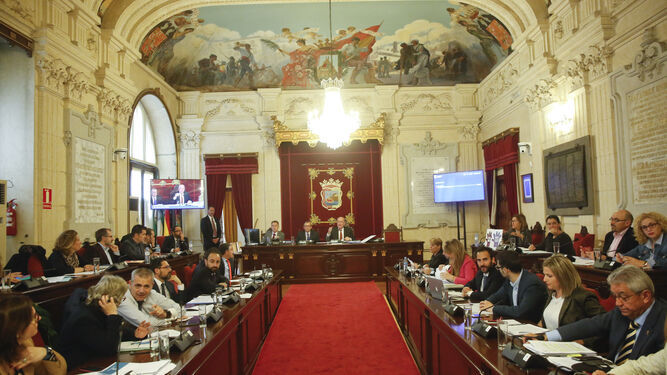 Vista general del Pleno que se celebró ayer en el Ayuntamiento de Málaga.