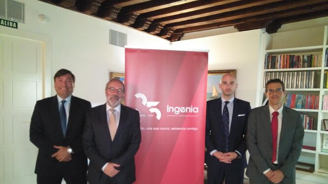 El equipo directivo de la empresa malagueña Ingenia, ayer.