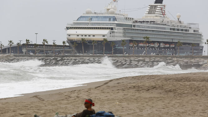 Empresarios de playa exigen obras de defensa contra los temporales