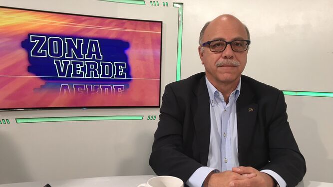 Eduardo García, en el plató del programa 'Zona Verde' de 101 TV.