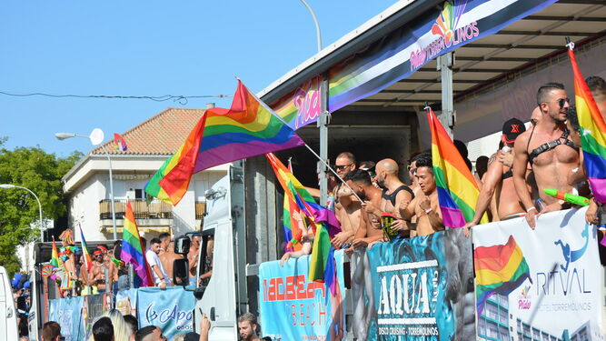 Asistentes al Día del Orgullo Gay en Torremolinos.