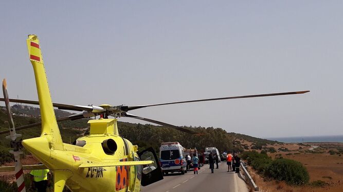 Imagen del último accidente ocurrido la pasada semana en la carretera que une Barbate y Zahara de los Atunes.