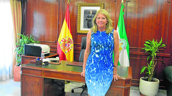 Ángeles Muñoz en su despacho en el Ayuntamiento.