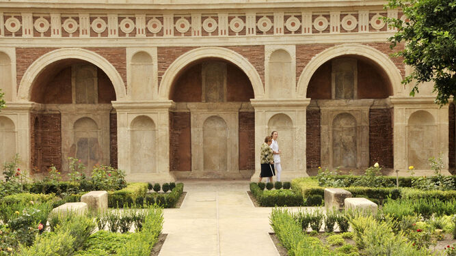 La restaurada Logia de Bornos, en el jardín del Castillo Palacio de los Ribera, obra sobresaliente de la arquitectura civil española del siglo XVI, el pasado martes.