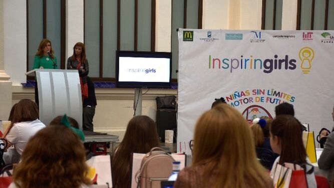 Inspiring Girls llega a Málaga bajo el lema 'Niñas sin límites, motor del futuro'.