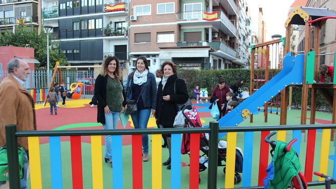 Nuevo parque infantil en Don Otilio.
