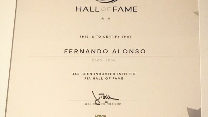 Certificado de la FIA a Alonso