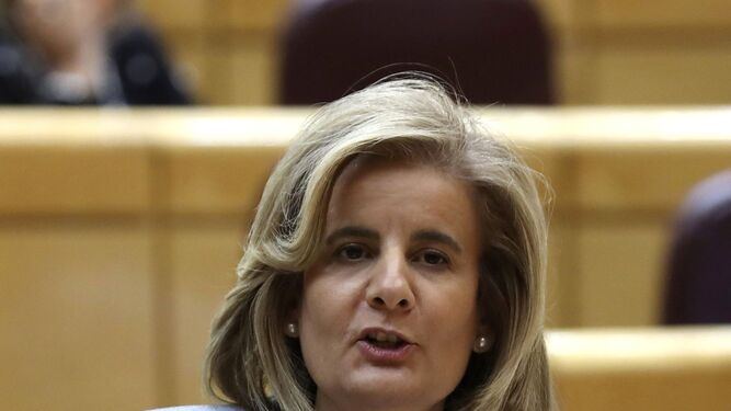 Fátima Báñez, ayer, en el Senado.