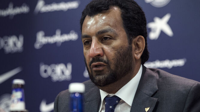 Abdullah Al Thani, en una rueda de prensa en el estadio de La Rosaleda.