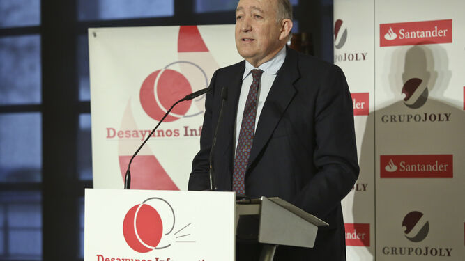 El director general del Instituto Internacional San Telmo, Antonio García de Castro, realizó una sentida presentación de Rafael Domínguez de Gor.