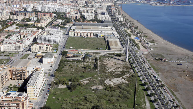 Vista aérea de la parcela de la antigua central Térmica de Málaga.