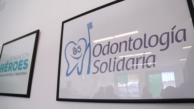 Consulta dental solidaria de la Fundación Héroes en Málaga.