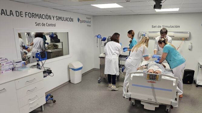 Sala de formación y simulación de Quirón Salud Málaga.