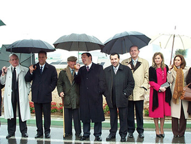 Inauguraci&oacute;n de la Avenida Mu&ntilde;oz Rojas en Antequera, en 2005