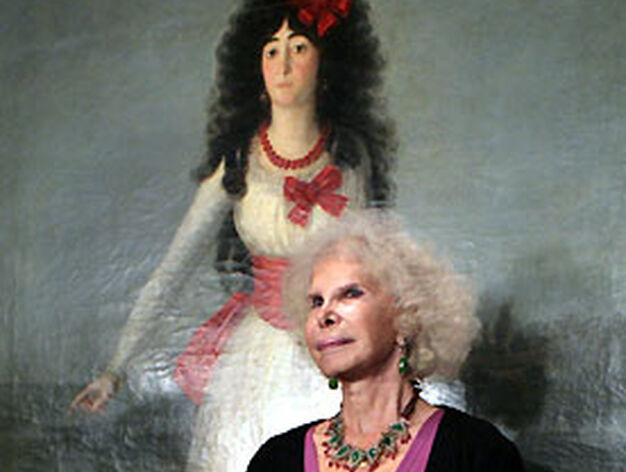 La duquesa de Alba, Julio Iglesias y Tricicle, Medallas de Oro de las Bellas Artes
