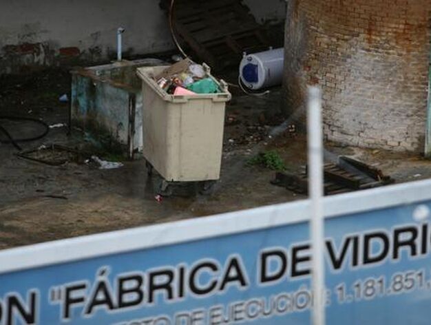 Contenedor que porta la basura de los okupas.

Foto: Victoria Hidalgo