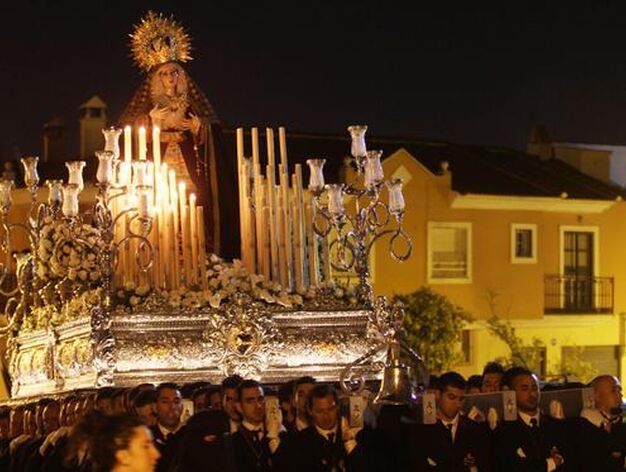 La Virgen de los Dolores de Puerto de la Torre, en un momento de su procesi&oacute;n.