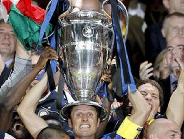 El Inter de Mil&aacute;n gana la Copa de Europa 45 a&ntilde;os despu&eacute;s. / AFP