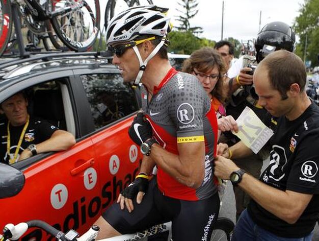 Armstrong se ha retirado de la carrera.

Foto: EFE/ AFP/ Reuters