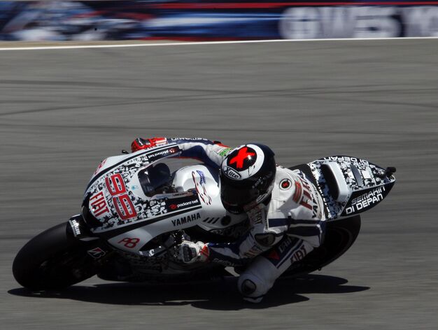El ganador del torneo, Jorge Lorenzo en una de las curvas del circuito de Laguna Seca. 

Foto: DAVID ROYAL.