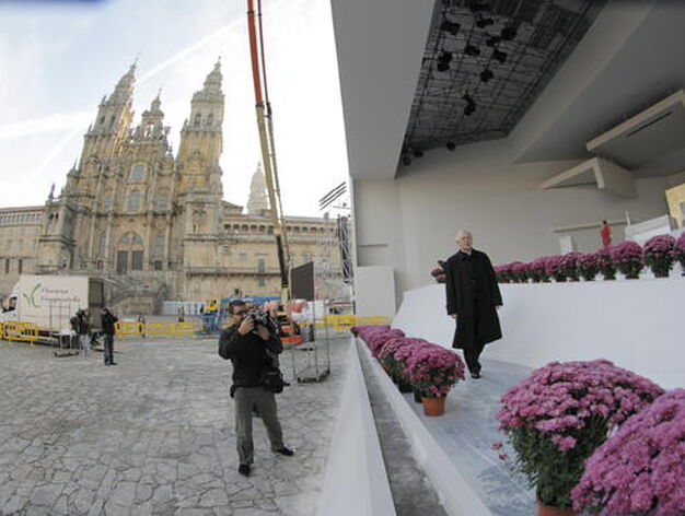 Santiago se prepara para acoger a Benedicto XVI.

Foto: EFE