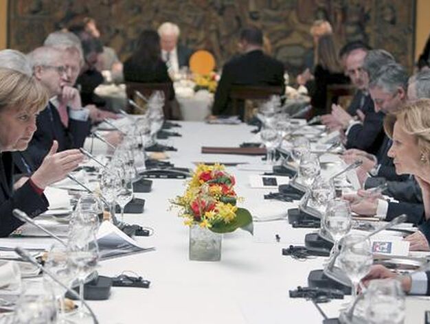 Vista de la mesa donde almorzaron las dos delegaciones.

Foto: Efe