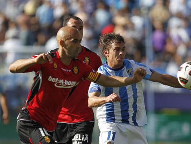 El M&aacute;laga CF golea al Mallorca con un doblete de Baptista (3-0)

Foto: Sergio Camacho