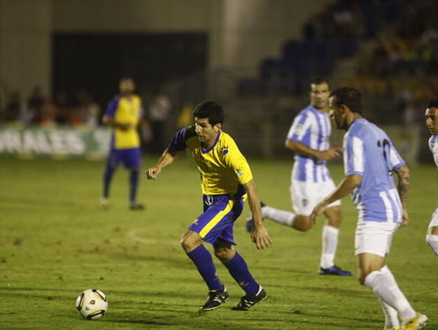 Juanjo sali&oacute;, vio y marc&oacute; un buen gol para poner por delante al C&aacute;diz.

Foto: Jesus Marin