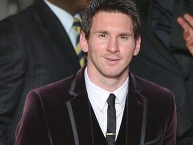 Lionel Messi logra su tercer Bal&oacute;n de Oro con 24 a&ntilde;os. / AFP