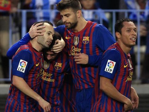 El M&aacute;laga es goleado en casa ante el Barcelona (1-4). / Reuters