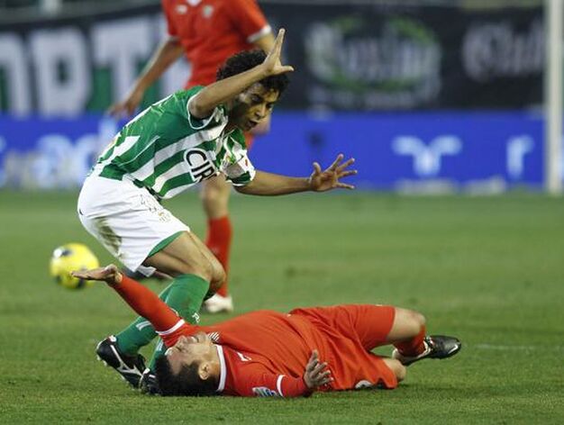Betis y Sevilla empatan en el Benito Villamar&iacute;n (1-1). / Antonio Pizarro