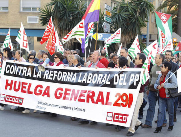 Los sindicatos re&uacute;nen a unas 15.000 de personas en una nueva protesta contra la reforma laboral. 

Foto: Sergio Camacho