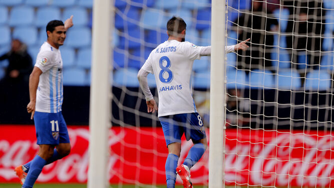 Santos celebra el gol ante el Deportivo.