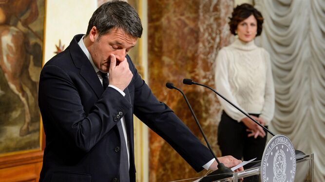 Renzi, en rueda de prensa.