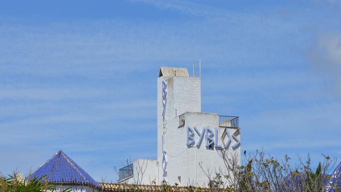 Vista de parte del hotel Byblos previa a su adquisición.