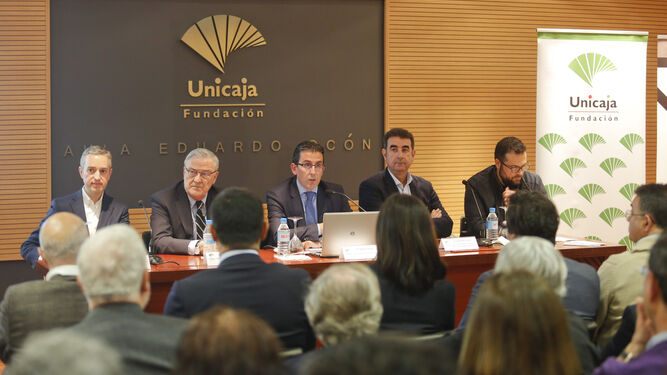 José Luis Pérez Pont, Mariano Vergara, Sergio Corral, José María Luna y Juan Francisco Rueda, ayer, en la presentación del concurso.