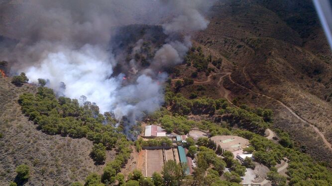 Incendio originado en el entorno del antiguo campo de tiro olímpico de Los Montes en agosto de 2014.